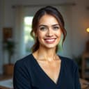 Sarah M. - Happy DecorAI user